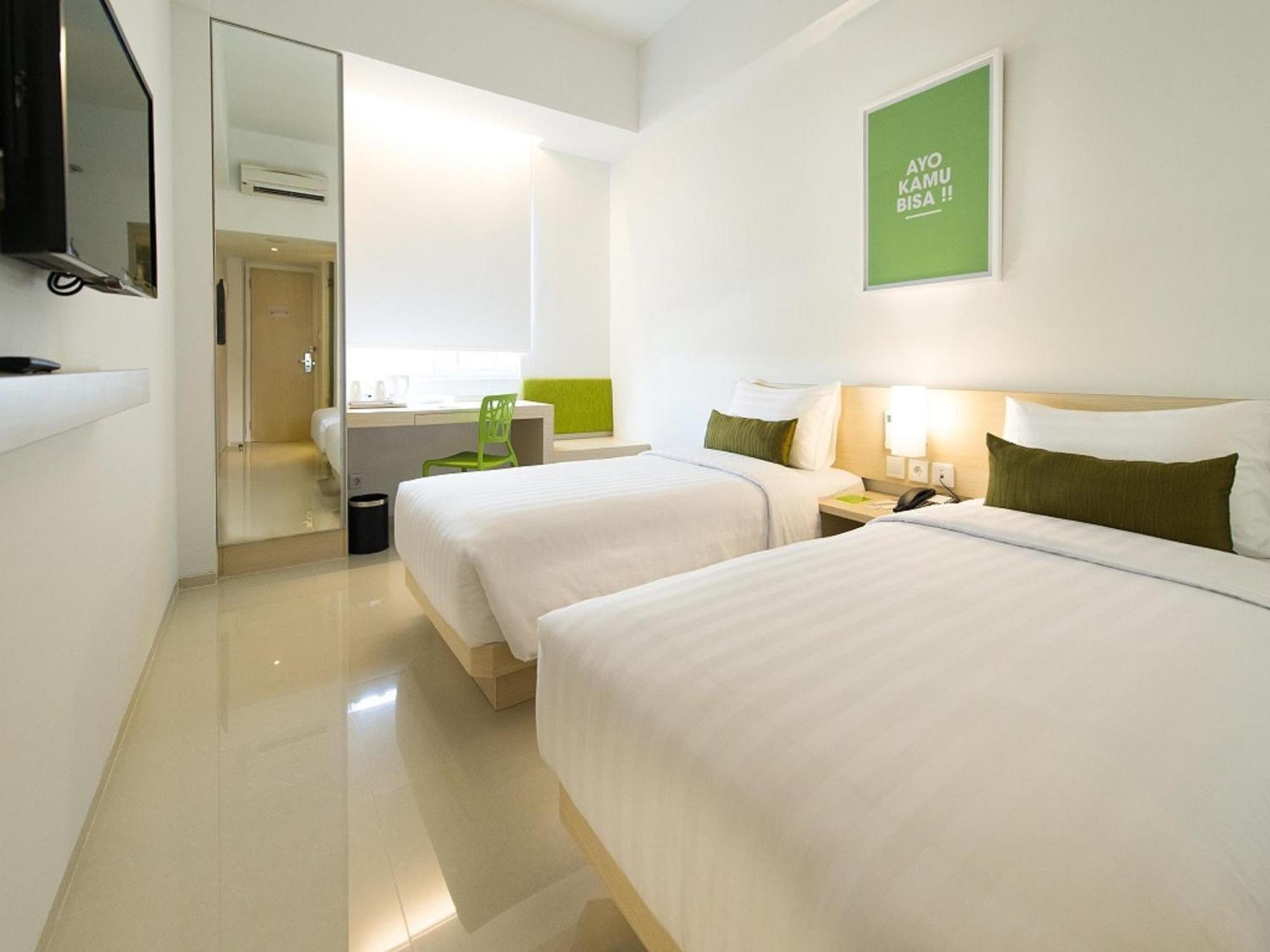 Hotel Zuri Express Mangga Dua Jakarta Zimmer foto