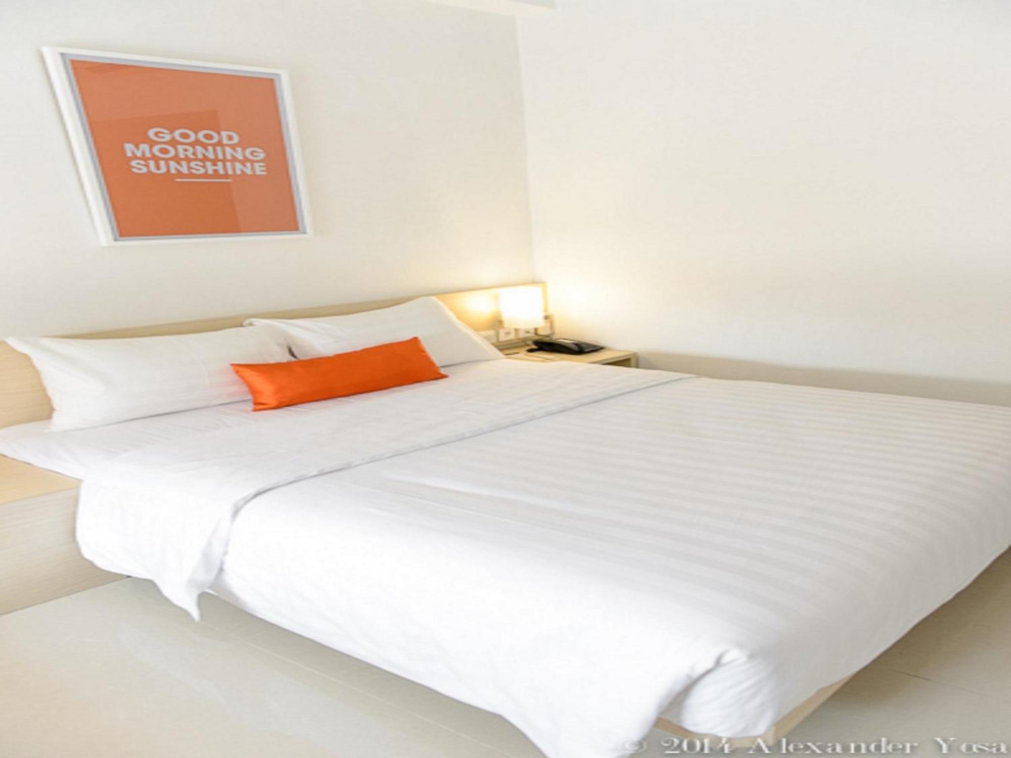 Hotel Zuri Express Mangga Dua Jakarta Zimmer foto