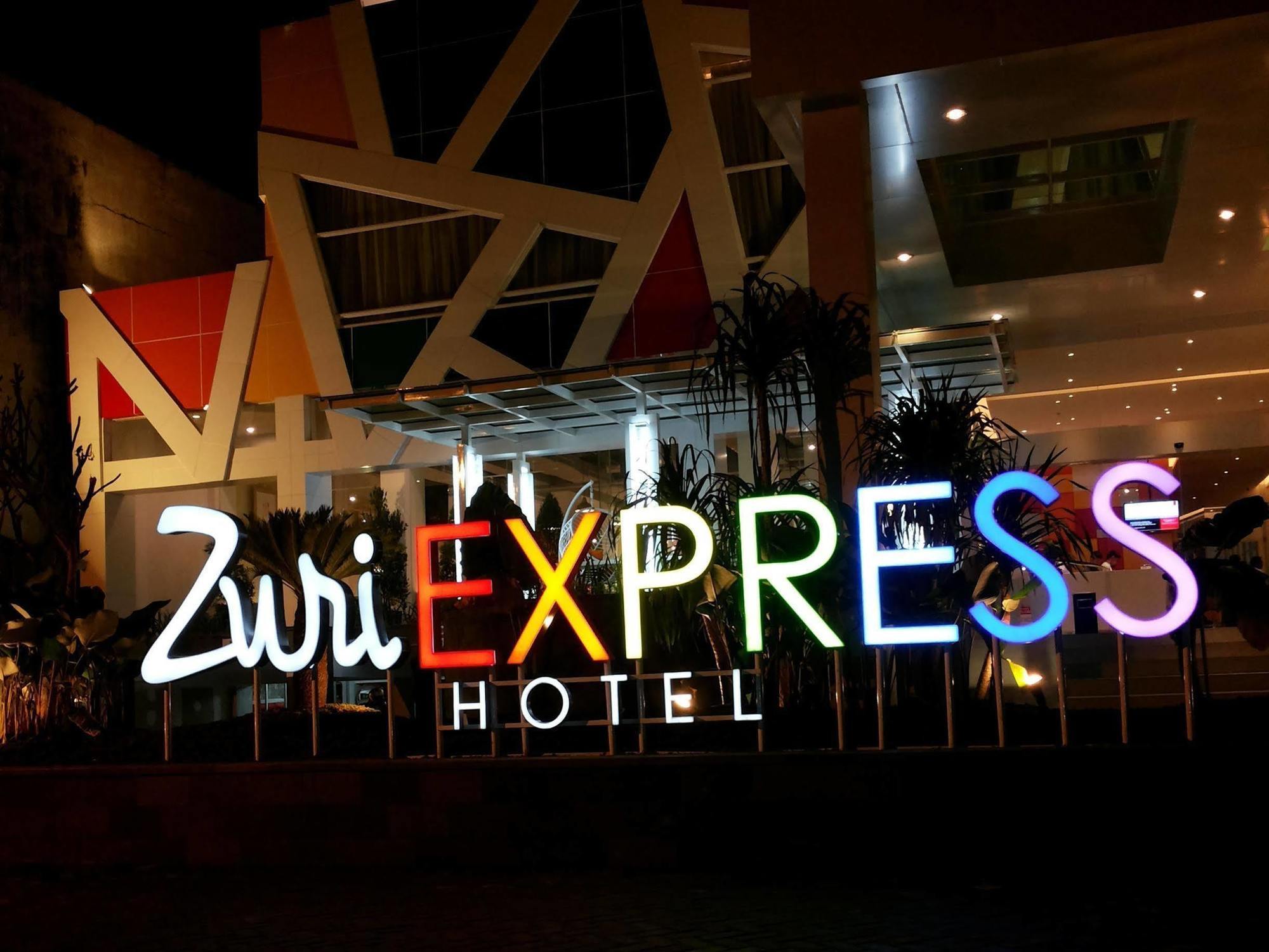 Hotel Zuri Express Mangga Dua Jakarta Exterior foto