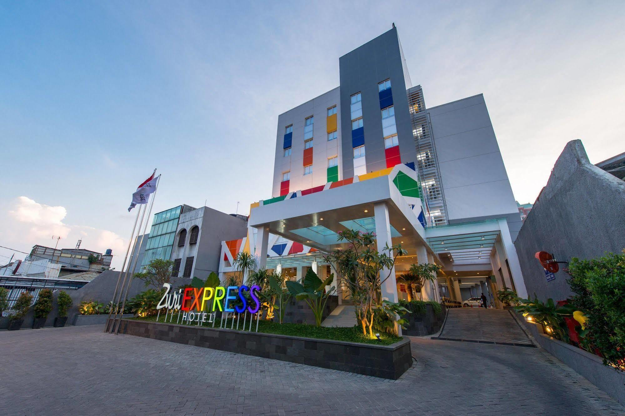 Hotel Zuri Express Mangga Dua Jakarta Exterior foto